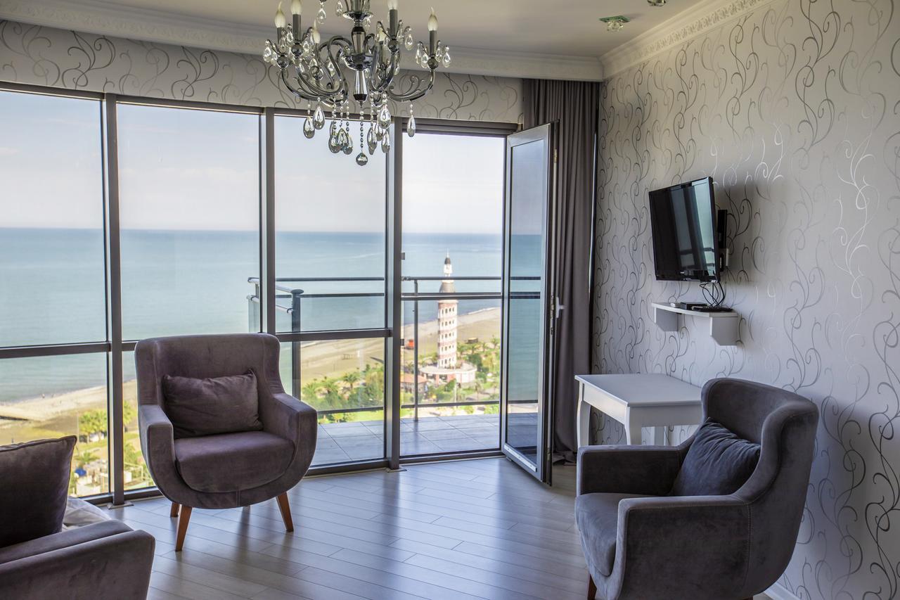 Tina'S Apartments With Panoramic Sea View Batumi Exterior photo