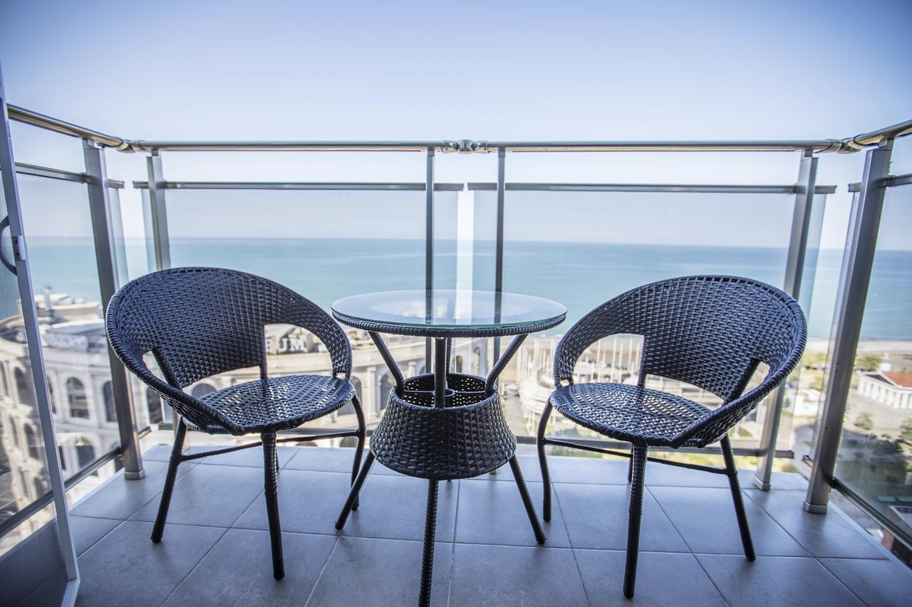 Tina'S Apartments With Panoramic Sea View Batumi Exterior photo